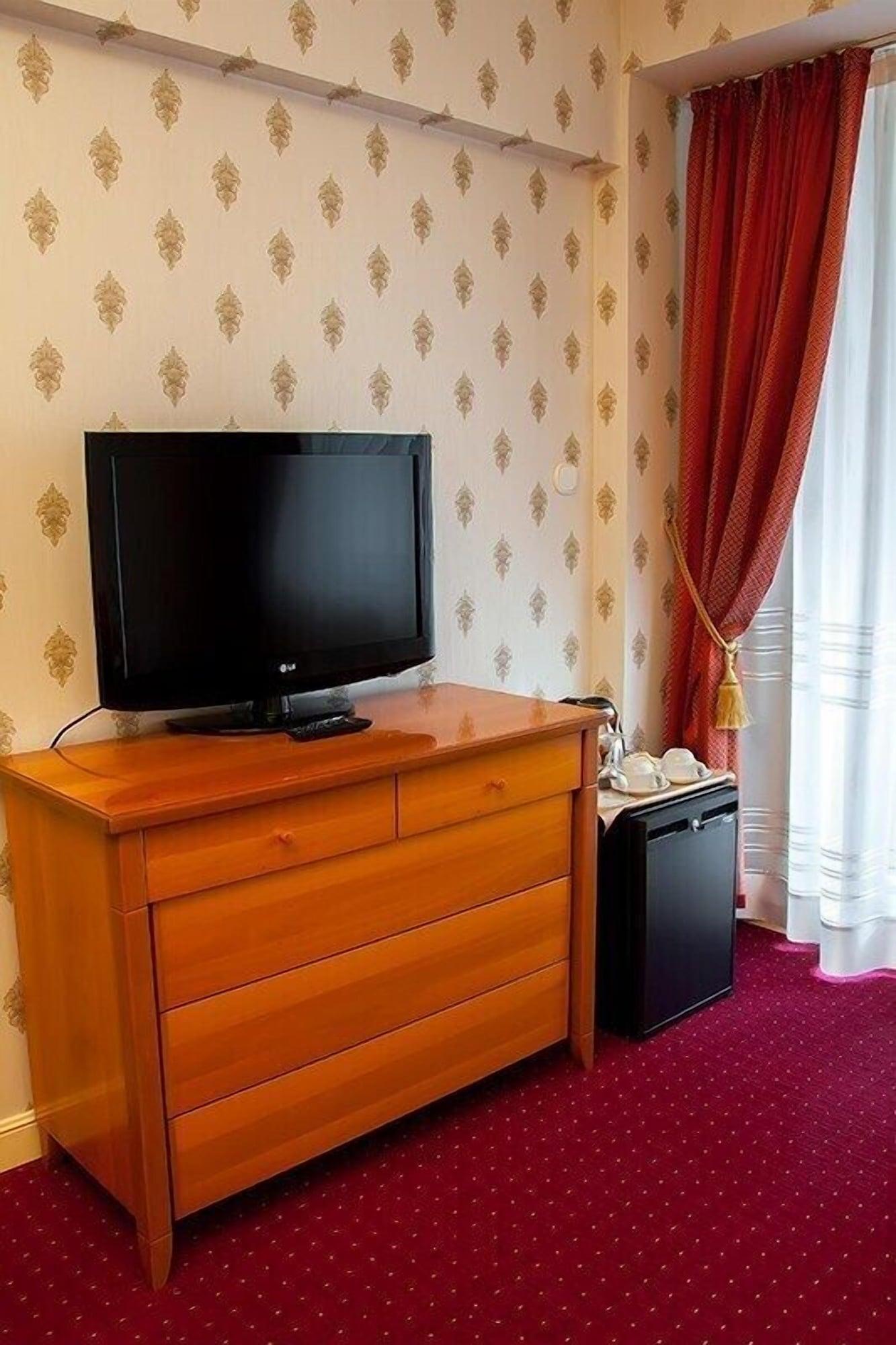 Astana International Hotel Alma-Ata Exteriör bild